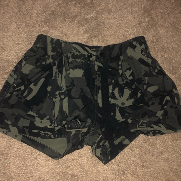 lululemon athletica Pants - 4” Lululemon Camo Shorts
